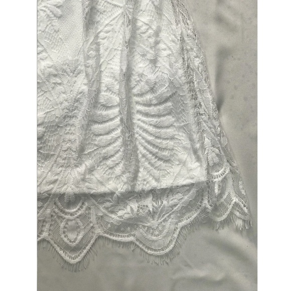 White Elegant Dress Scallop Trim, Zipper Closure Long Sleeve Short, Mini, Lace - Picture 10 of 16